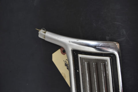 Original RH Front Fender Rocker Trim 1972 72 Gran Torino Sport Molding OEM GTS