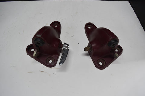 1973 1991 REAR SEAT LATCH LH RH 329926 CHEVY CHEVROLET SUBURBAN 75 85 90