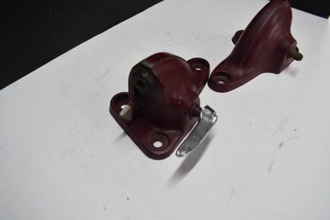 1973 1991 REAR SEAT LATCH LH RH 329926 CHEVY CHEVROLET SUBURBAN 75 85 90