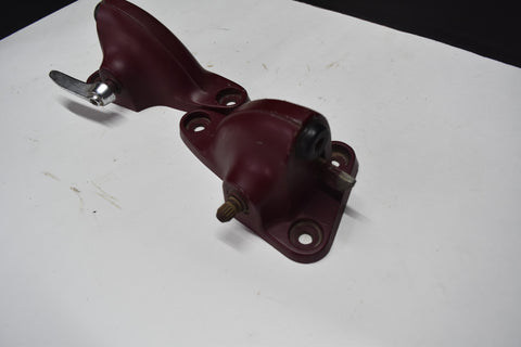 1973 1991 REAR SEAT LATCH LH RH 329926 CHEVY CHEVROLET SUBURBAN 75 85 90