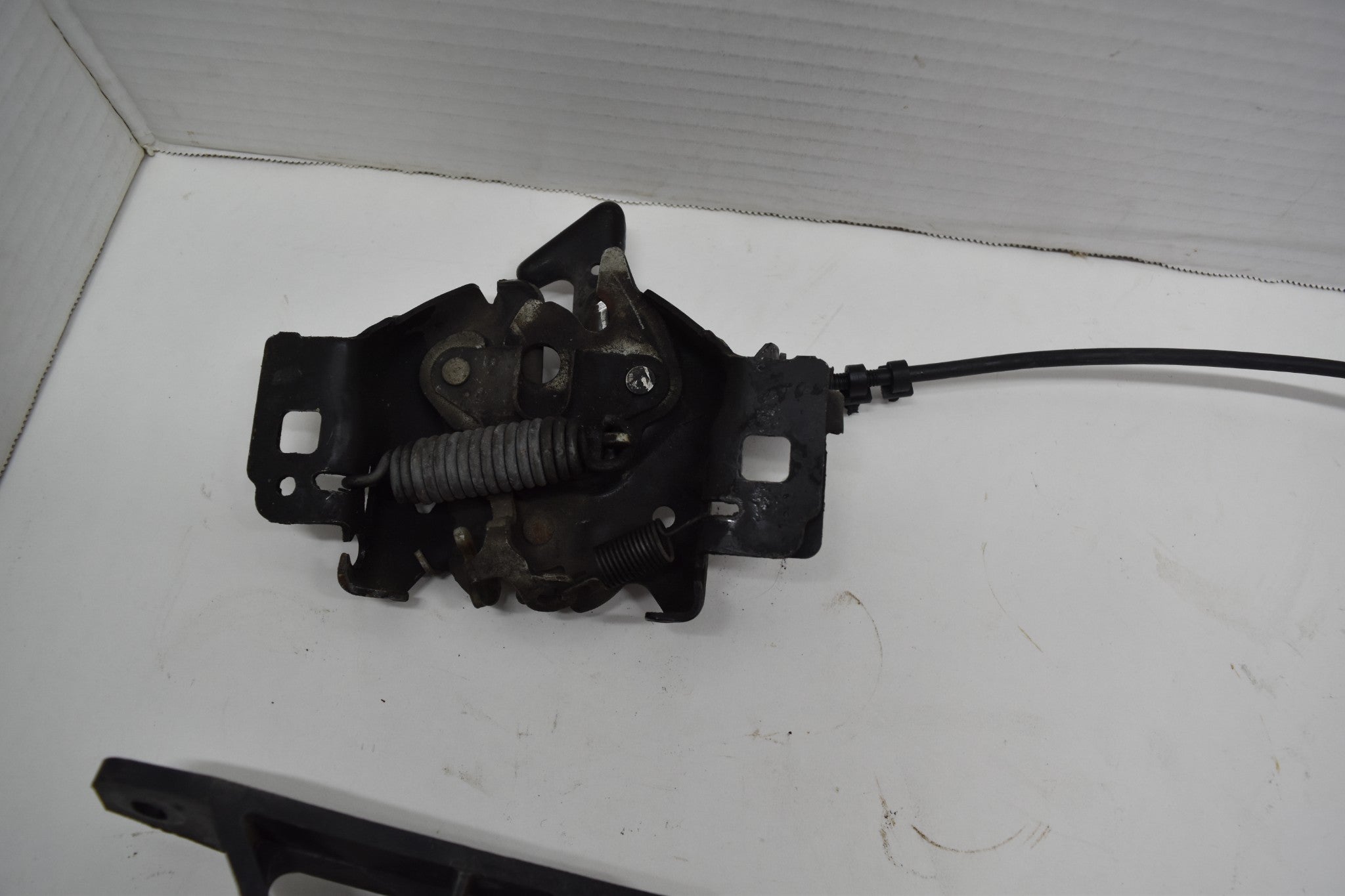 2008 FORD F250 F250 HOOD LATCH RECEIVER ASSEMBLY CABLE RELEASE LEVER