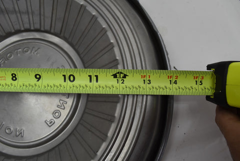 1959 Pontiac Motor Division 14" Hubcap Bonneville Catalina Star Chief Single