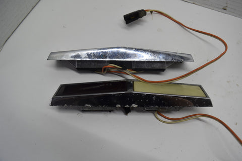 1964 1976 OLDS 1973 BUICK GM INTERIOR COURTESY LIGHTS LAMP PAIR 4434530 64 73 76