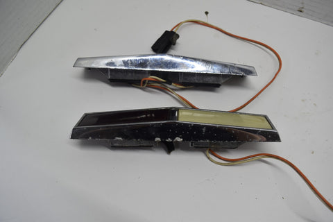 1964 1976 OLDS 1973 BUICK GM INTERIOR COURTESY LIGHTS LAMP PAIR 4434530 64 73 76