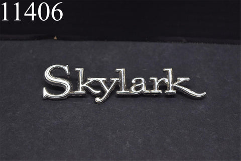 1968 1969 Buick Skylark Trunk Trim Emblem Badge Deck Lid Moulding Name 68 69