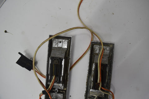 1964 1976 OLDS 1973 BUICK GM INTERIOR COURTESY LIGHTS LAMP PAIR 4434530 64 73 76