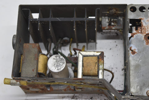 1958 Oldsmobile RADIO 989127 12V DELUXE AM Radio Delco Super 88 58 Olds Stereo