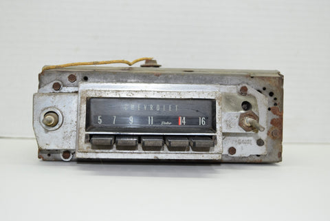 1966 67 Chevelle Radio AM Push Button Stereo In Dash 66 Chevy FOR PARTS 1967