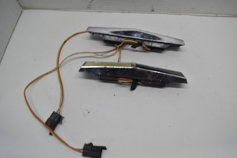 1964 1976 OLDS 1973 BUICK GM INTERIOR COURTESY LIGHTS LAMP PAIR 4434530 64 73 76