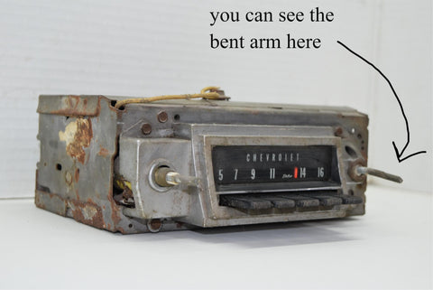 1966 67 Chevelle Radio AM Push Button Stereo In Dash 66 Chevy FOR PARTS 1967