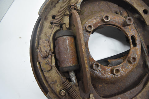 1958 CADILLAC LIMO FLEETWOOD SERIES 75 REAR RIGHT DRUM BRAKE PLATE 58