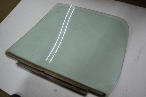 1973 1980 Chevy Blazer Suburban GMC Truck Squarebody RH Front Door Glass 73 80
