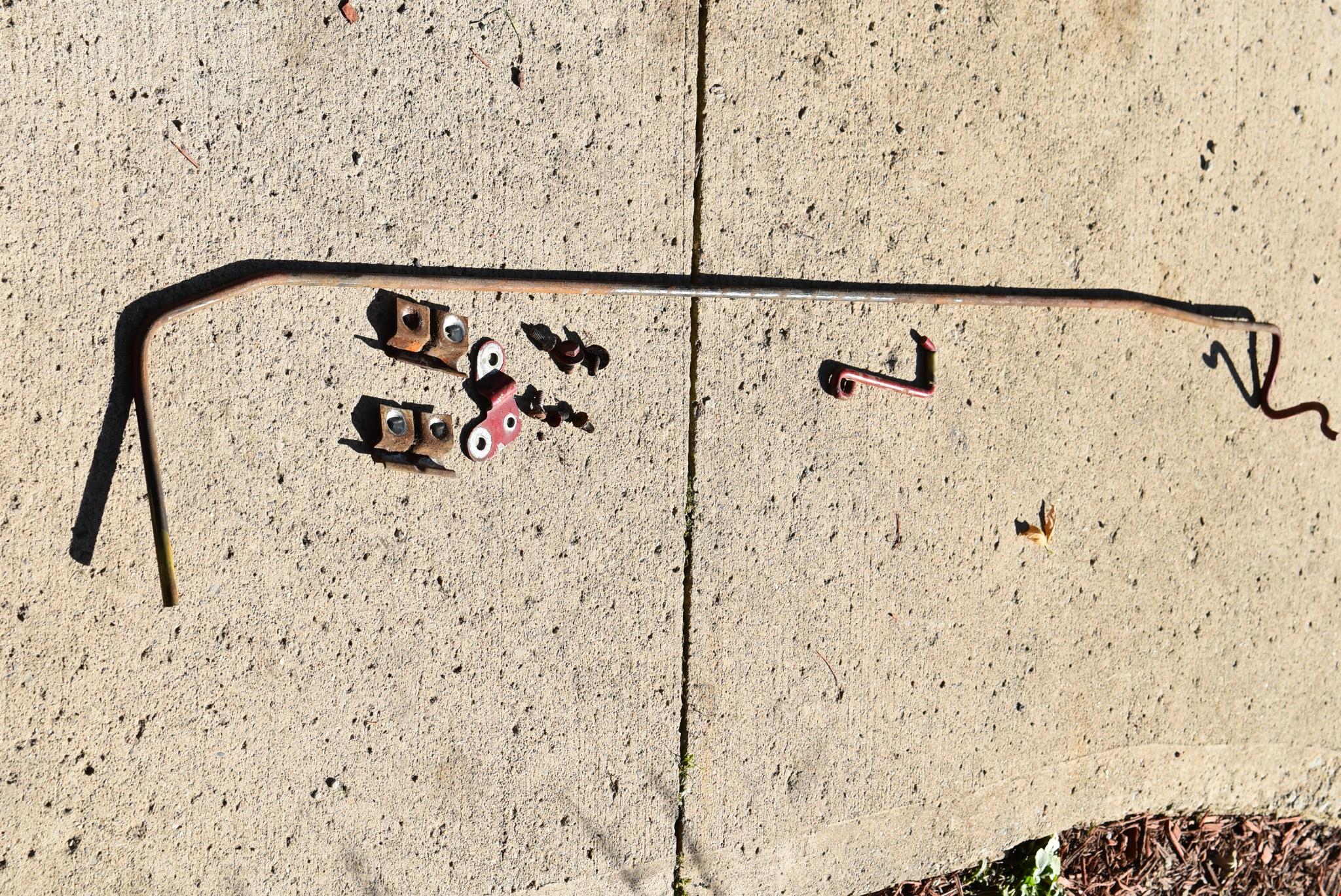 1968 Ford Ranchero Tailgate Torsion Rod Spring Assist Tail Gate Releas