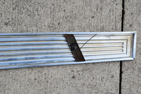 Original 1972-1973 Gran Torino Sport Quarter Panel RH OEM 72 73 GTS Trim Molding