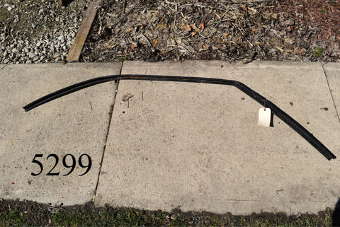 1972 1973 Ford Gran Torino Sport RH Pass Drip Rail Door Seal Molding