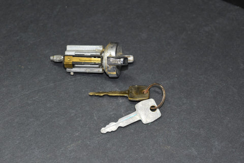 1971 1972 1973 Ford Gran Torino Sport Ignition Switch with Key 71 72 73