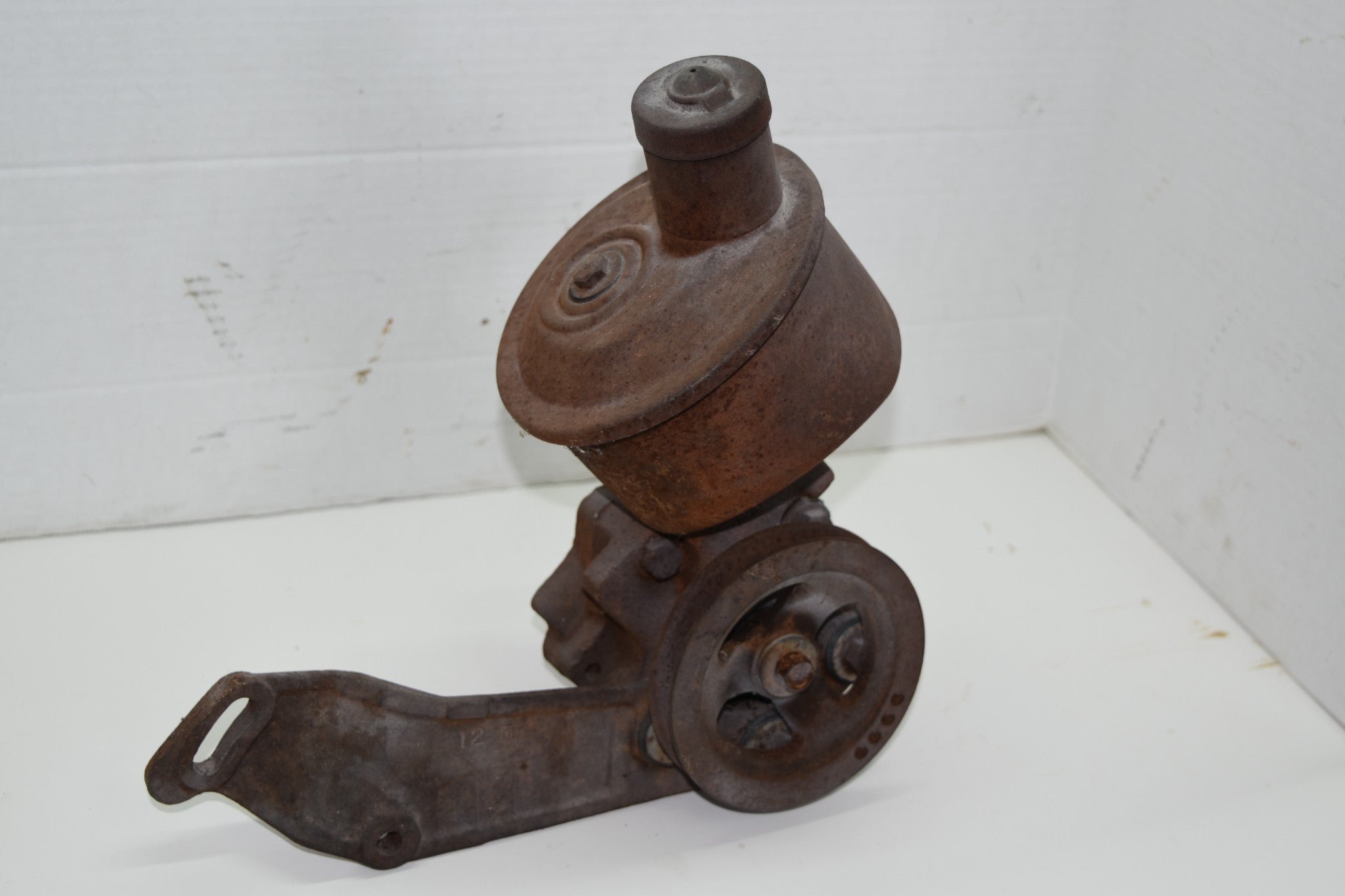 1964 Ford Galaxie Power Steering Pump Eaton Assembly Mustang Thunderbi