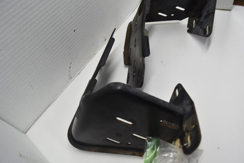 1983 1986 FORD MUSTANG CONVERTIBLE TOP FRAME SUPPORT BRACKET PAIR 83 84 85 86