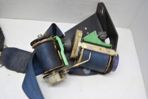 Original 1980-1993 Chevy Blazer Suburban Jimmy Front LH Seatbelt Retractor Male