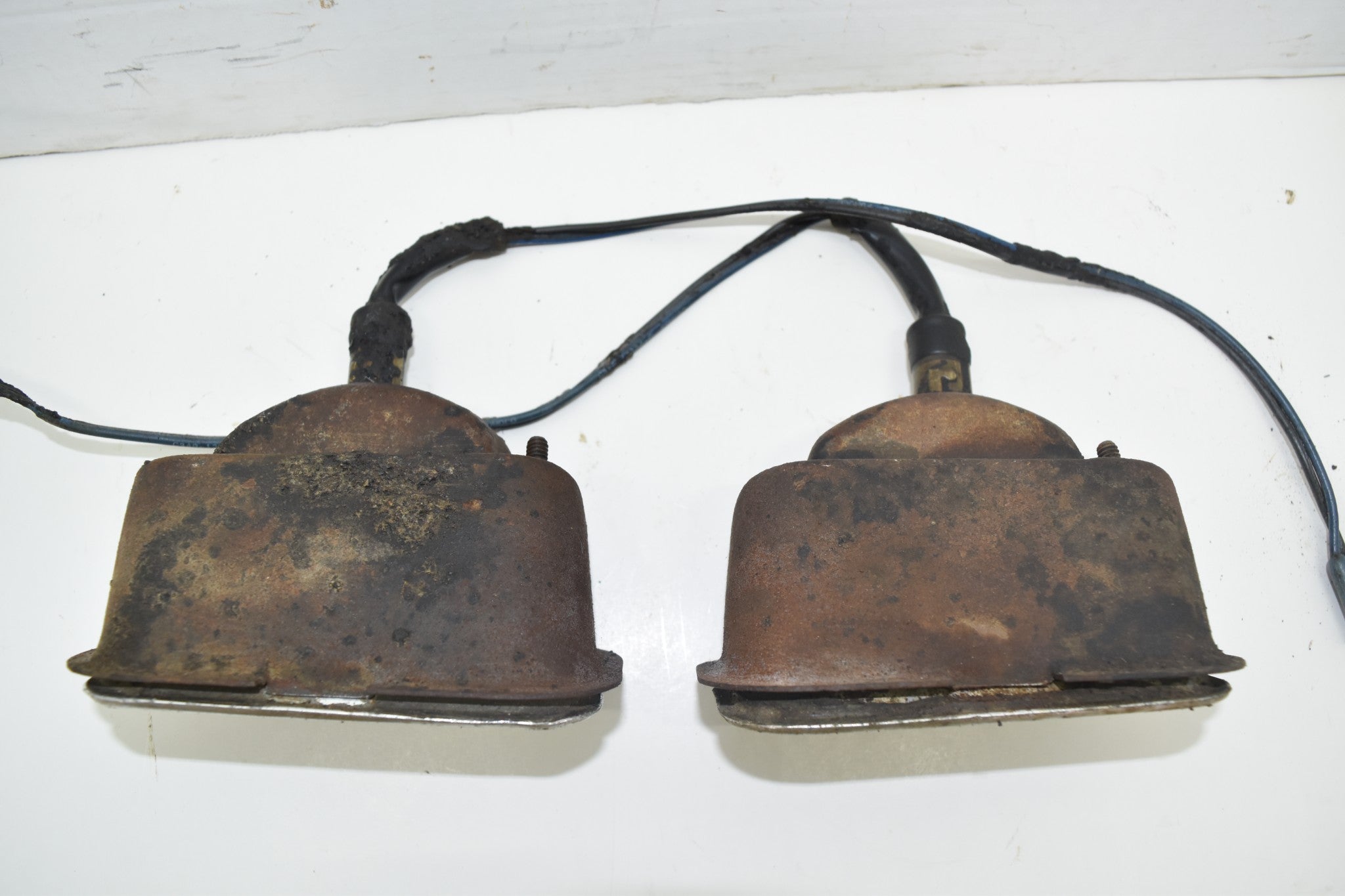 1964 Ford Galaxie 500 Front Park Lights Turn Signal Parking Housing Bu FatMan's Garage, LLC