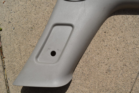 2007 CHEVROLET TRAILBLAZER REAR DRIVER WINDOW UPPER TRIM MOLDING 07 2005 2009