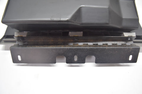 2005 2007 2009 CHEVROLET TRAILBLAZER GLOVE BOX DOOR ASSEMBLY GRAY 05 06 07 08 09
