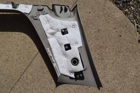 2007 CHEVROLET TRAILBLAZER REAR DRIVER WINDOW UPPER TRIM MOLDING 07 2005 2009