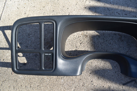 1999 - 2006 CHEVROLET SILVERADO TAHOE GMC SIERRA DASH CLUSTER TRIM BEZEL