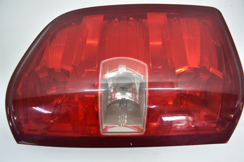 2007 2013 CHEVROLET CHEVY SILVERADO 1500 TAIL LIGHT LAMP PASSENGER RIGHT 07 08