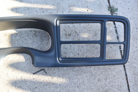 1999 - 2006 CHEVROLET SILVERADO TAHOE GMC SIERRA DASH CLUSTER TRIM BEZEL