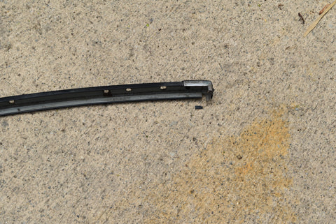1970-1981 Pontiac Firebird Roof Rail Weatherstrip Holder Channel Drip Door Seal RH