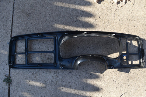 1999 - 2006 CHEVROLET SILVERADO TAHOE GMC SIERRA DASH CLUSTER TRIM BEZEL