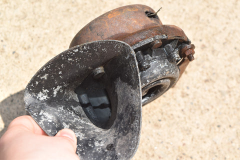 1964 Ford Galaxie 500 Hi Lo Horns Brackets Horn Honk Pair Set Untested 64