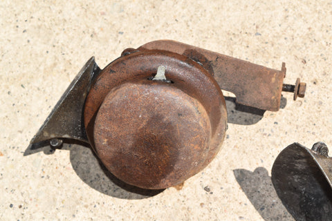 1964 Ford Galaxie 500 Hi Lo Horns Brackets Horn Honk Pair Set Untested 64