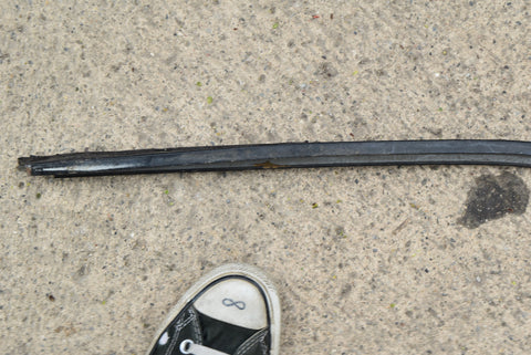 1970-1981 Pontiac Firebird Roof Rail Weatherstrip Holder Channel Drip Door Seal RH