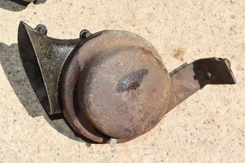 1964 Ford Galaxie 500 Hi Lo Horns Brackets Horn Honk Pair Set Untested 64