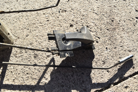 1979 1993 FORD MUSTANG LATCH MECHANISM ASSEMBLY HANDLE PASSENGER RIGHT 83 84 85