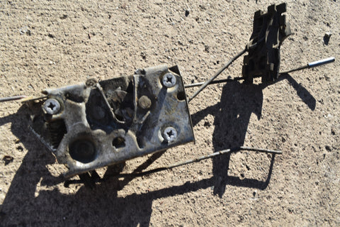 1979 1993 FORD MUSTANG LATCH MECHANISM ASSEMBLY HANDLE PASSENGER RIGHT 83 84 85