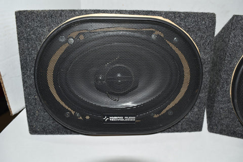 Hybrid Audio Technologies Set of Two Speakers Good Working Condition Nice!