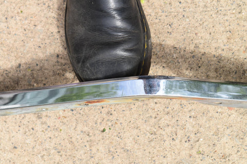 1968 Oldsmobile Cutlass Hood Lip Trim Center Middle Nose V Front Olds 68