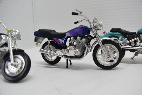 1/18TH SCALE BIKE-NI MOTORCYCLE MODELS MAISTO HONDA BMW R1200 SHADOW VALKYRIE