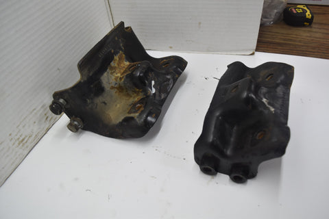 1999 2006 Chevrolet Silverado GMC Sierra LS 4.8 53 Motor Mount Bracket 01 02 03