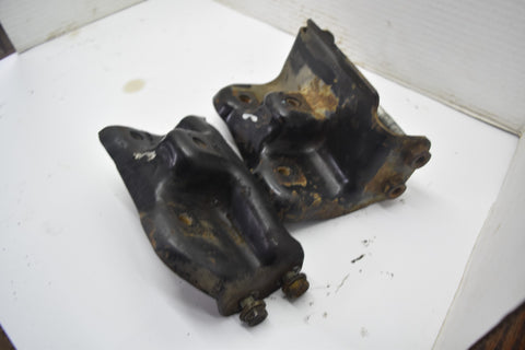1999 2006 Chevrolet Silverado GMC Sierra LS 4.8 53 Motor Mount Bracket 01 02 03