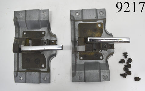 1981 1991 Chevy Suburban Blazer Jimmy Interior Door Handles Pair LH RH Rear 81