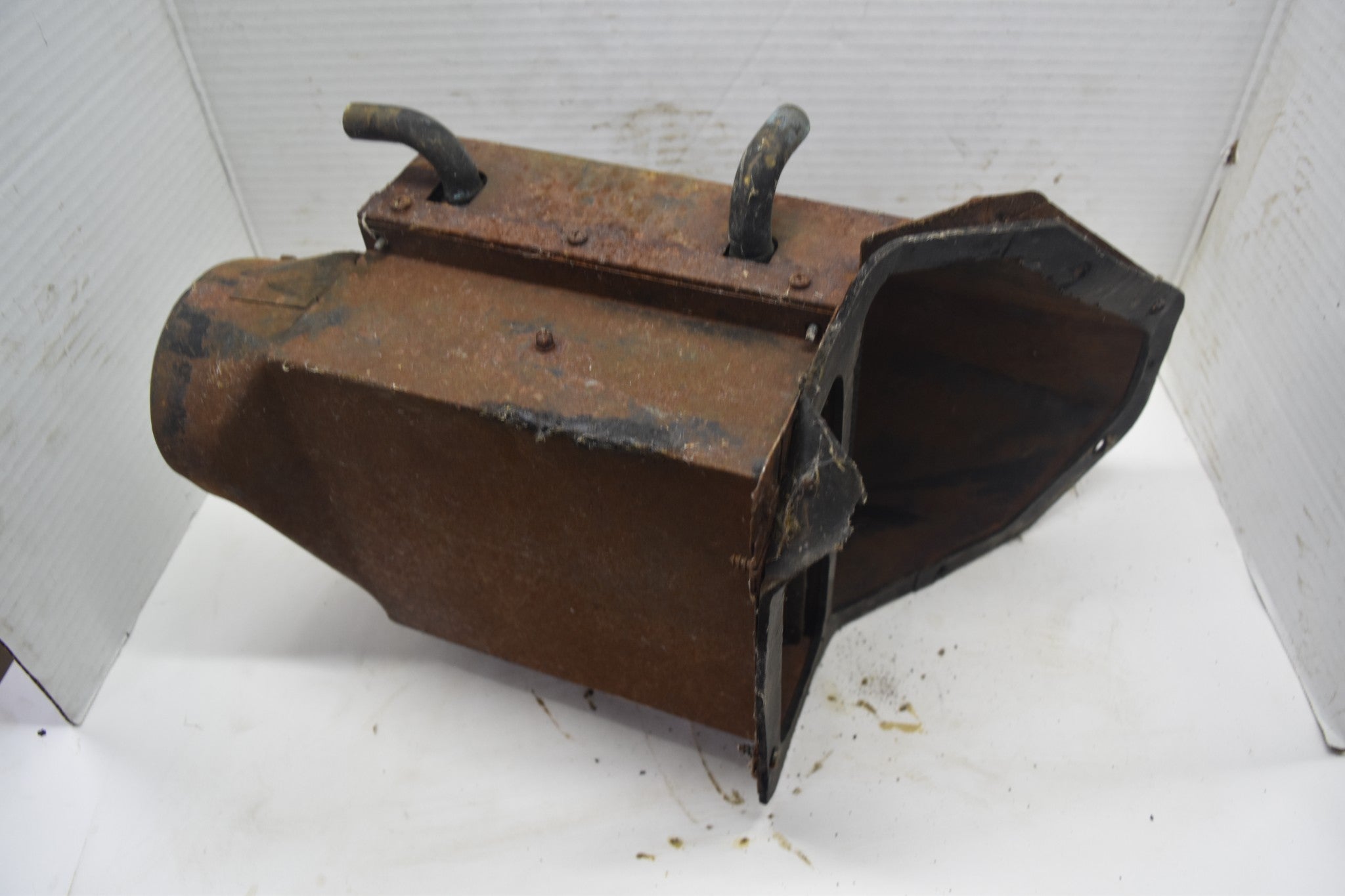 1953 Willys Aero Lark Aerolark Aerolark Heater Core Box Vent Assembly