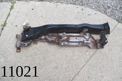 2007 CHEVROLET TRAILBLAZER CENTER CONSOLE MOUNT BRACKET AC DUCT 2004 2005 2007