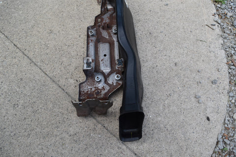 2007 CHEVROLET TRAILBLAZER CENTER CONSOLE MOUNT BRACKET AC DUCT 2004 2005 2007