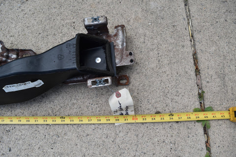 2007 CHEVROLET TRAILBLAZER CENTER CONSOLE MOUNT BRACKET AC DUCT 2004 2005 2007