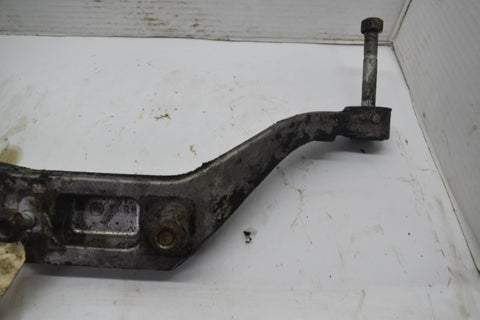 1999 2006 Chevrolet Silverado Front Diff Carrier Mount Bracket 99 00 01 02 03