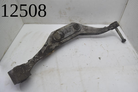 1999 2006 Chevrolet Silverado Front Diff Carrier Mount Bracket 99 00 01 02 03